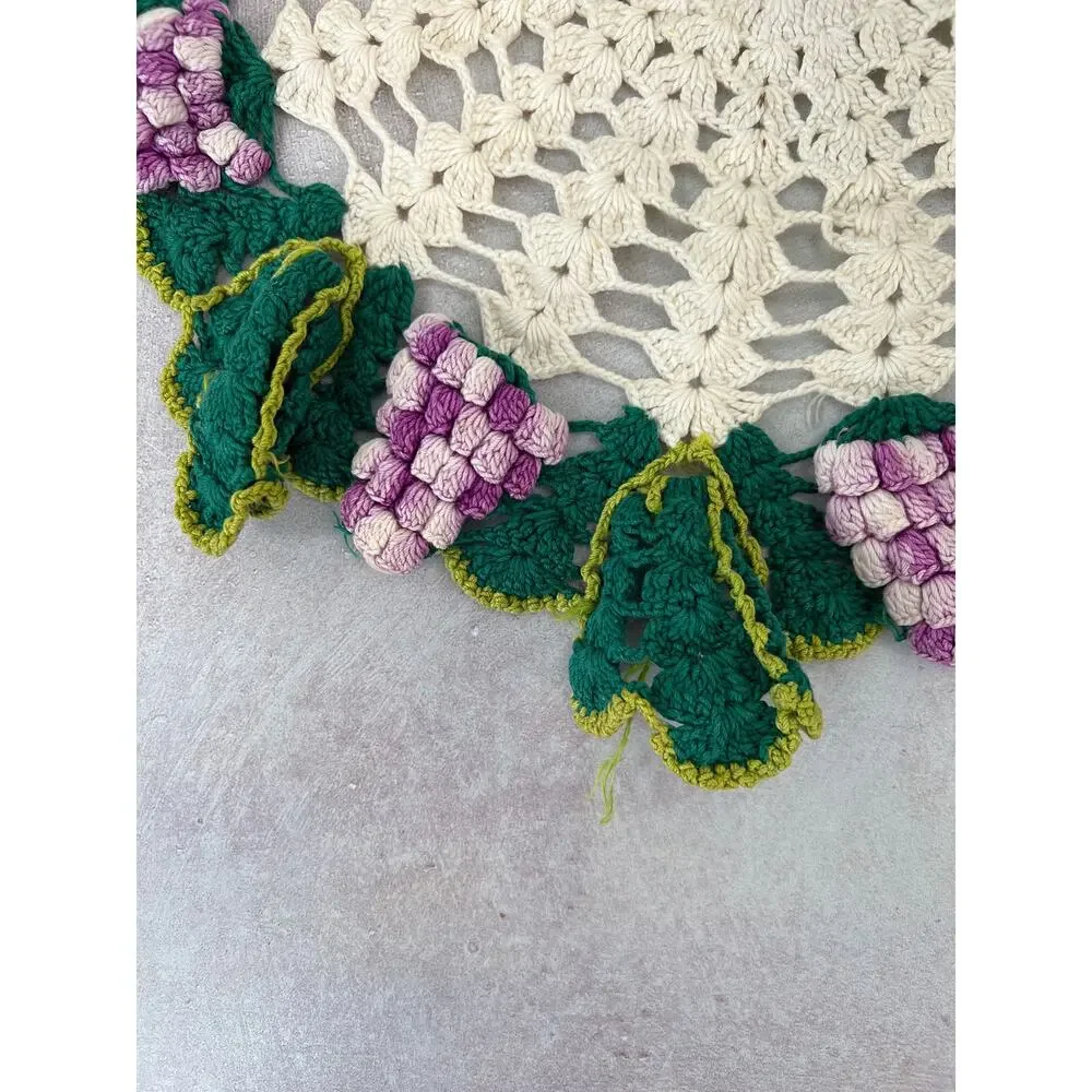 Vintage‎ Attic Treasure Handmade Crochet Grape Doily Art Nouveau 13”